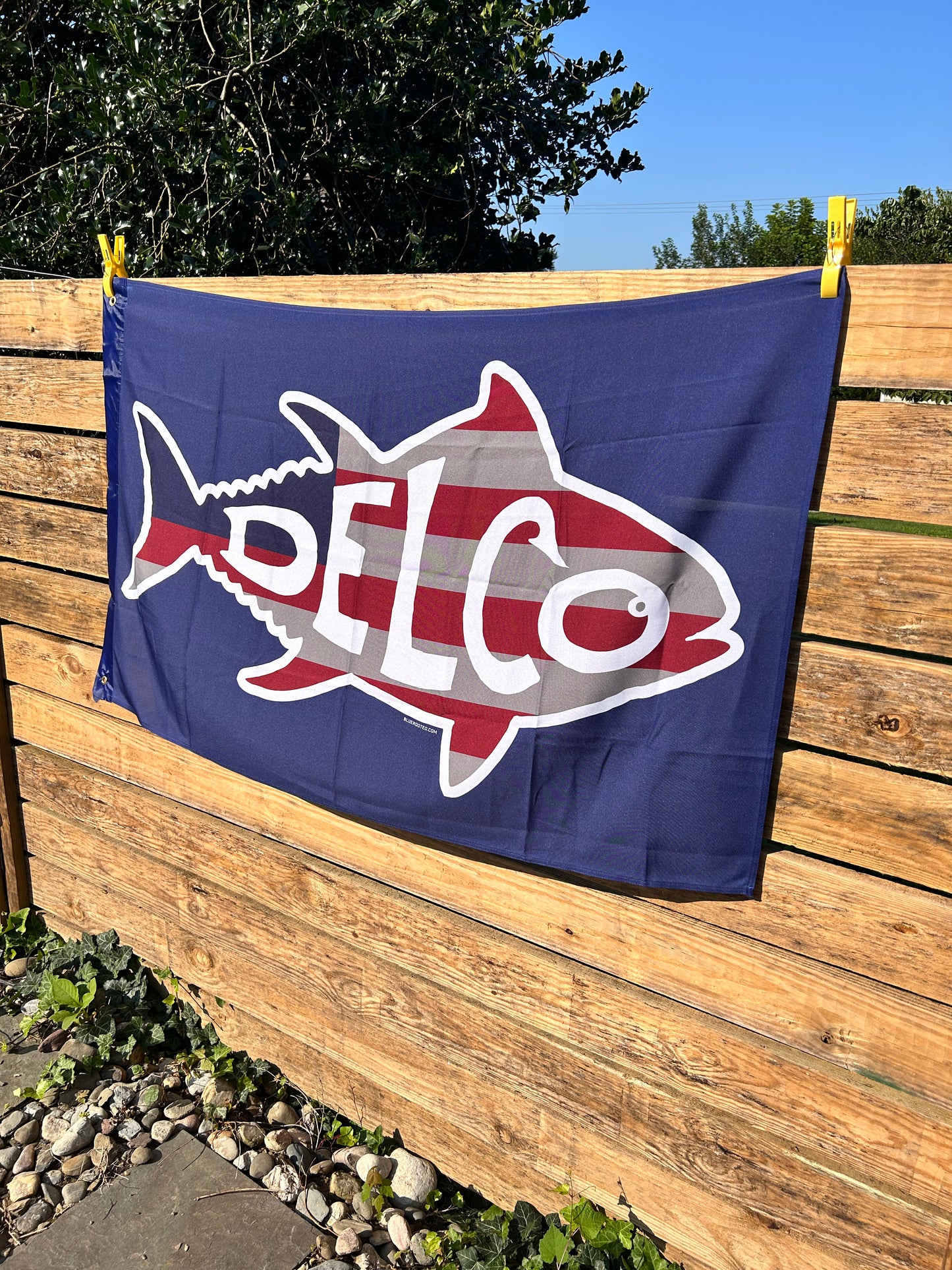 DELCO Tuna Old Glory Beach Flag