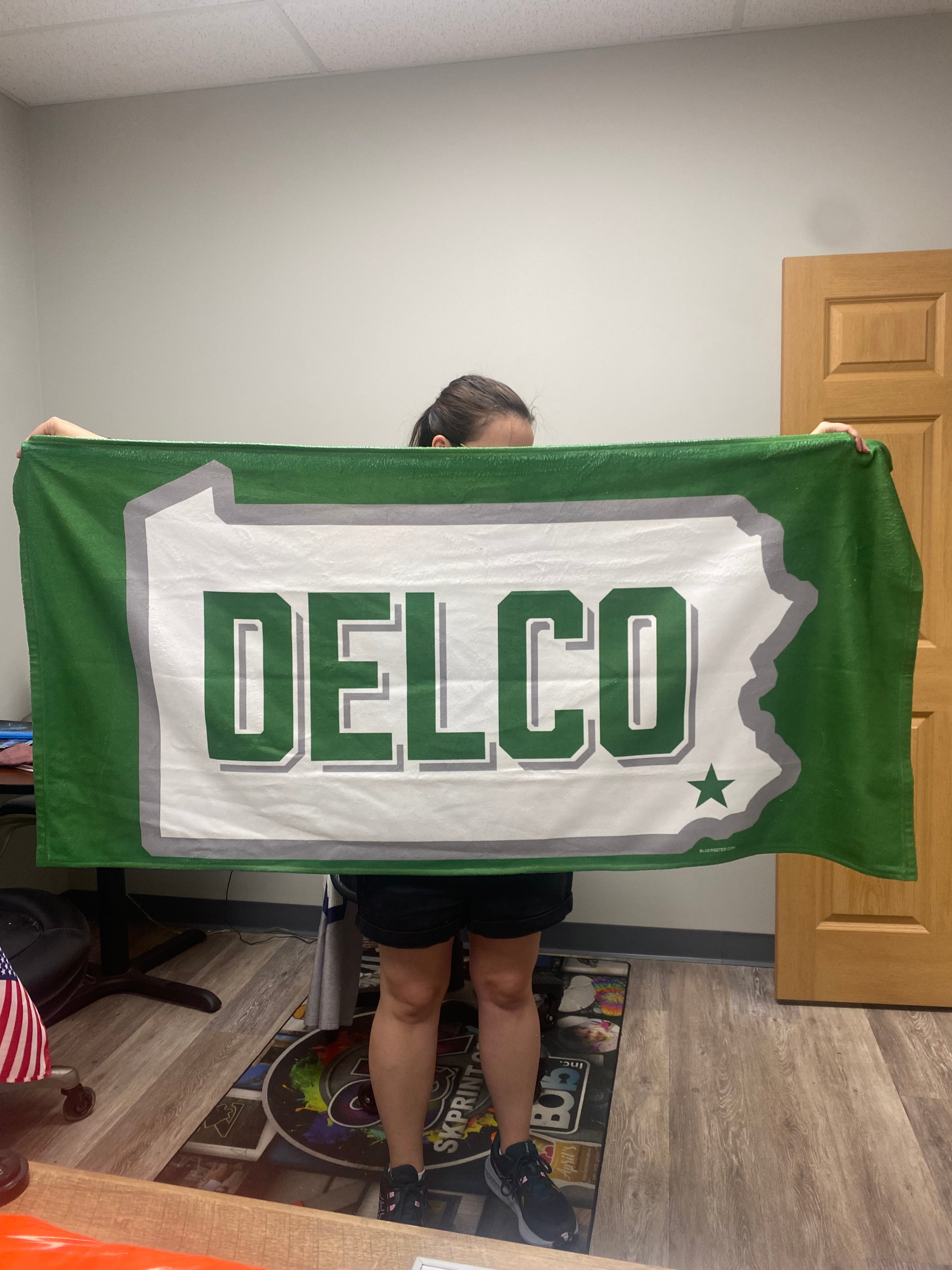 DELCO Bleed Green Beach Towel