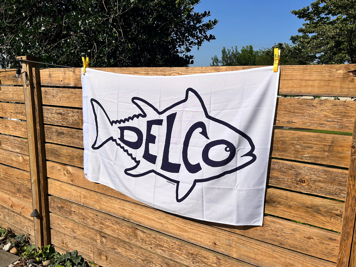 DELCO Tuna White Beach Flag